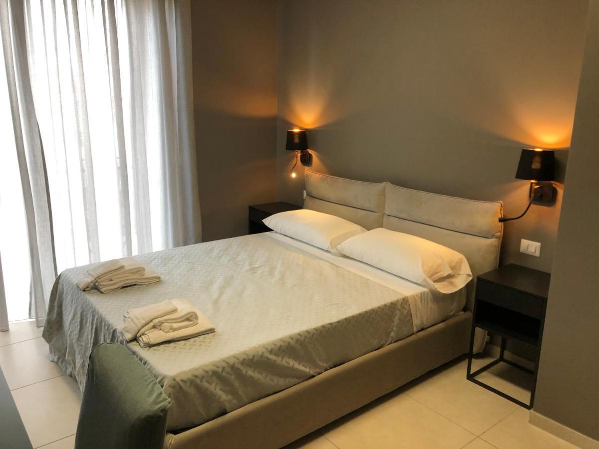 Dante 11 Guesthouse By Apulia Accommodation Bari Kültér fotó